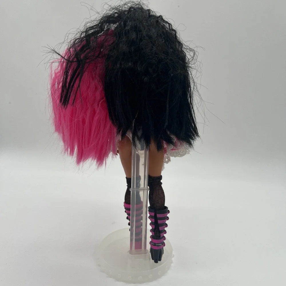 LOL Surprise OMG Remix‎ Super Sonix Rock Metal Doll Pink Black Hair 9